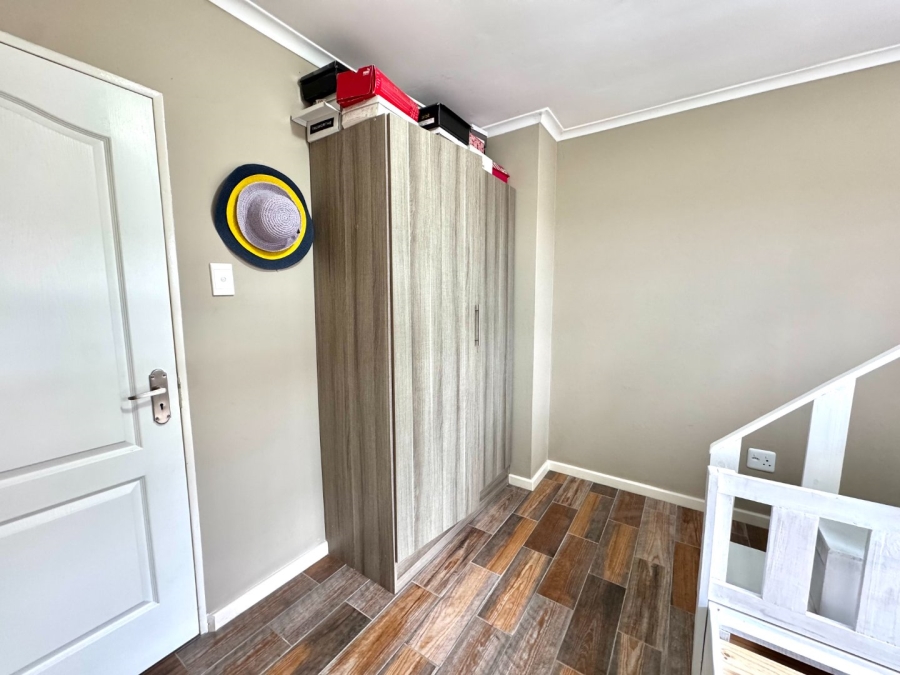 To Let 3 Bedroom Property for Rent in Bluewater Bay Eastern Cape